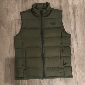 Men’s North Face Vest